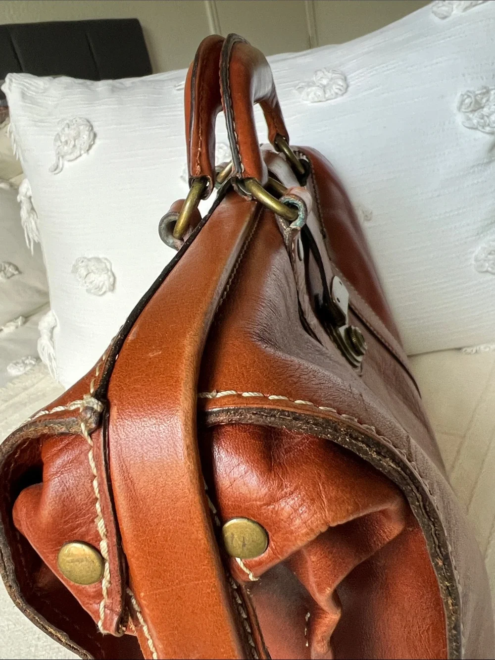 Nash Men's Brown Leather Briefcase Travel Bag - Classic Carry. Italian Leather